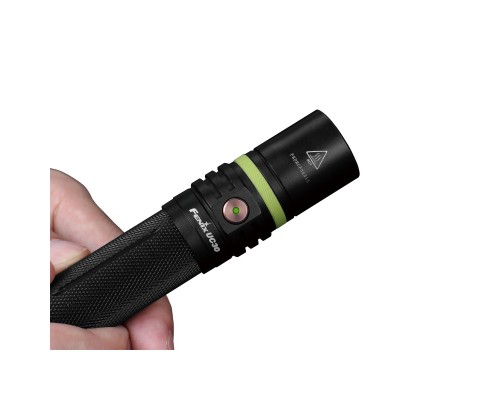 Фонарь ручной Fenix UC30 2017 XP-L HI