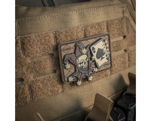 M-TAC НАШИВКА JOKER SKULL 3D PVC COYOTE