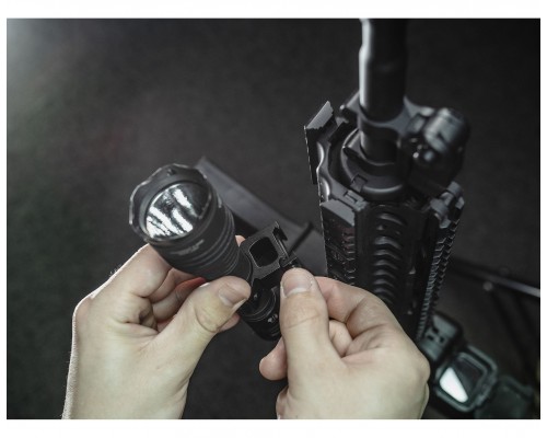 Крепление для фонаря ARMYTEK MOUNT FOR FLASHLIGHT AWM-05