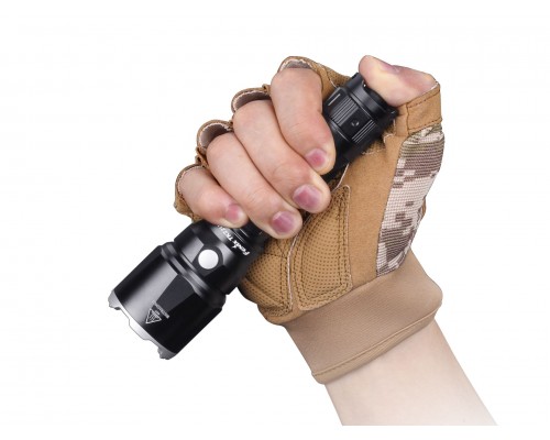 Фонарь ручной Fenix TK22UE