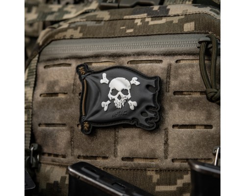 M-TAC НАШИВКА ВЕСЕЛИЙ РОДЖЕР PVC BLACK