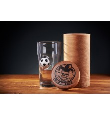 Пивной бокал с мячем